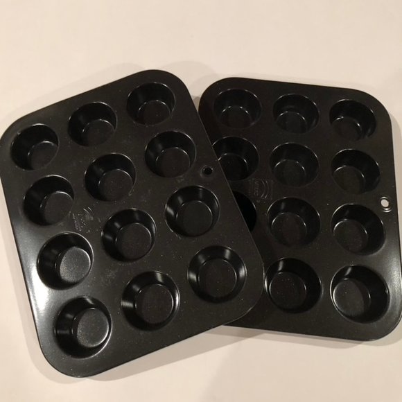 Mini Muffin Tins - Set of 2 - Picture 1 of 3